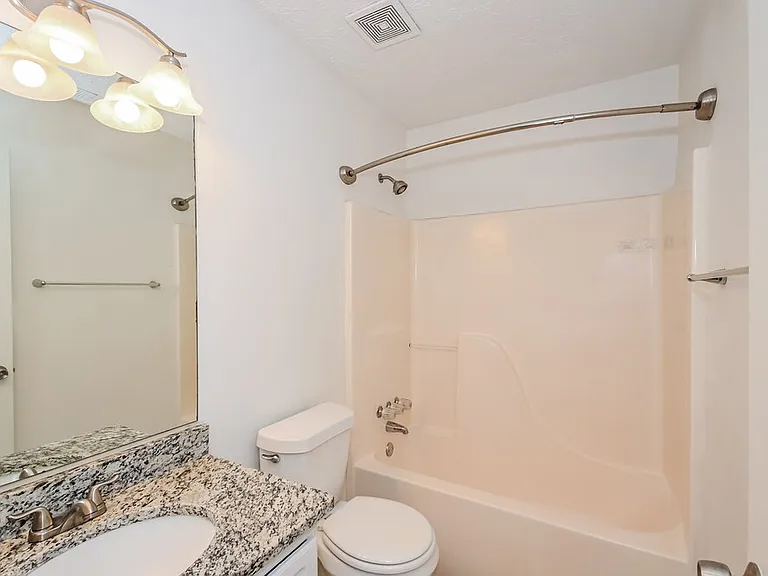 1001 Maidstone Ct — Photo 15