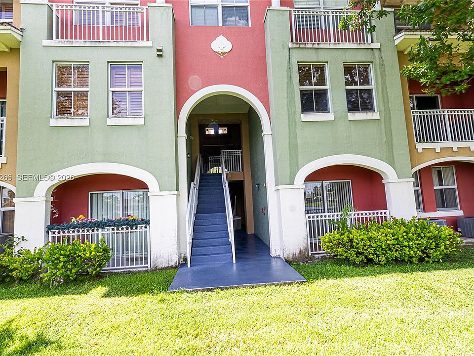 1st image of 11103 NW 83rd St APT 207