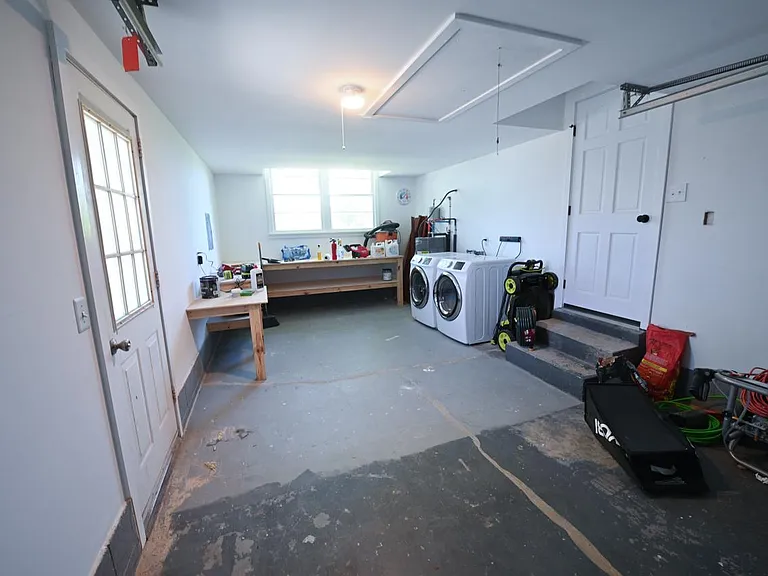 2805 Galesburg Dr — Photo 17