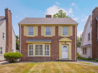 3715 Avalon Rd, Shaker Heights, OH 44120