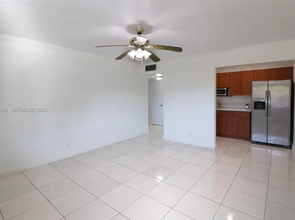 11195 SW 1st St APT 119, Sweetwater, FL 33174
