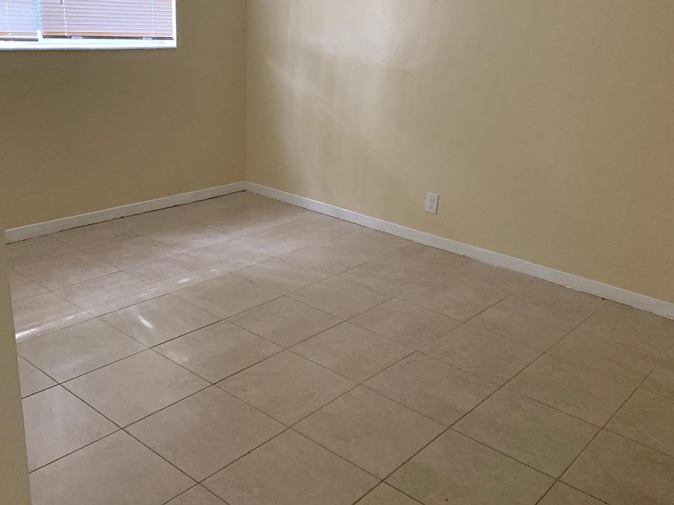 1st image of 1011 NW 6th Ave #10