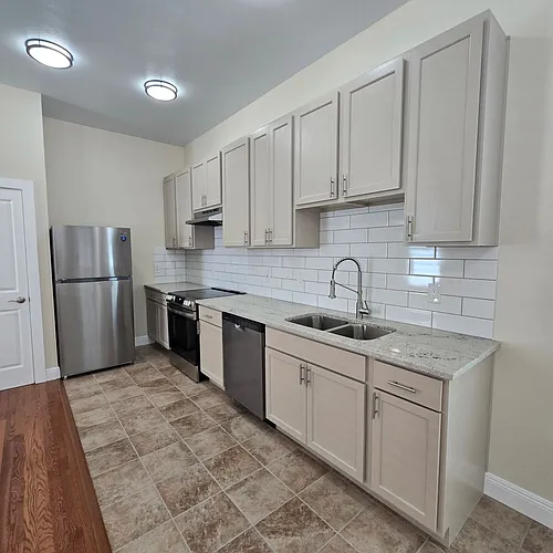1818 Elvin Dr #B Photo 1