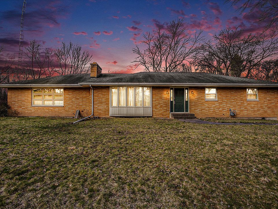 1st image of 20801 Carpenter Dr