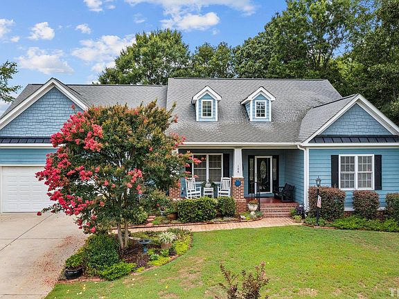 4th image of 108 Village Dr
