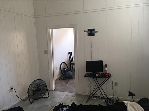 3rd image of 2408 Josephine St