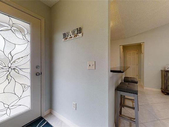 5th image of 1565 E Lakewood Dr #96