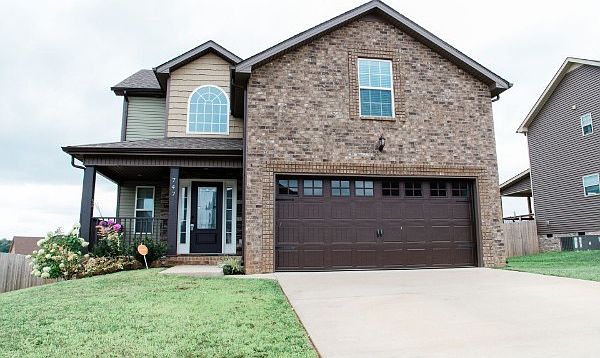 1st image of 747 Crestone Ln