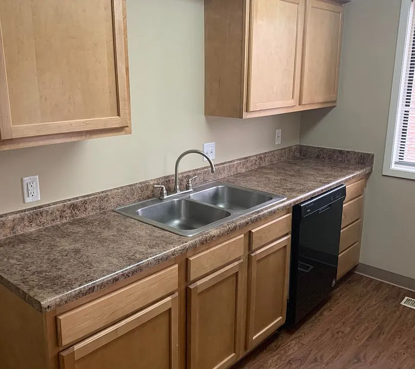 Superior Place Apartments