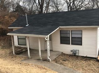 921 Harding St, Jefferson City, MO 65101