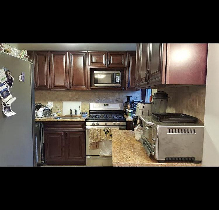 1st image of 5 Leeds Ln