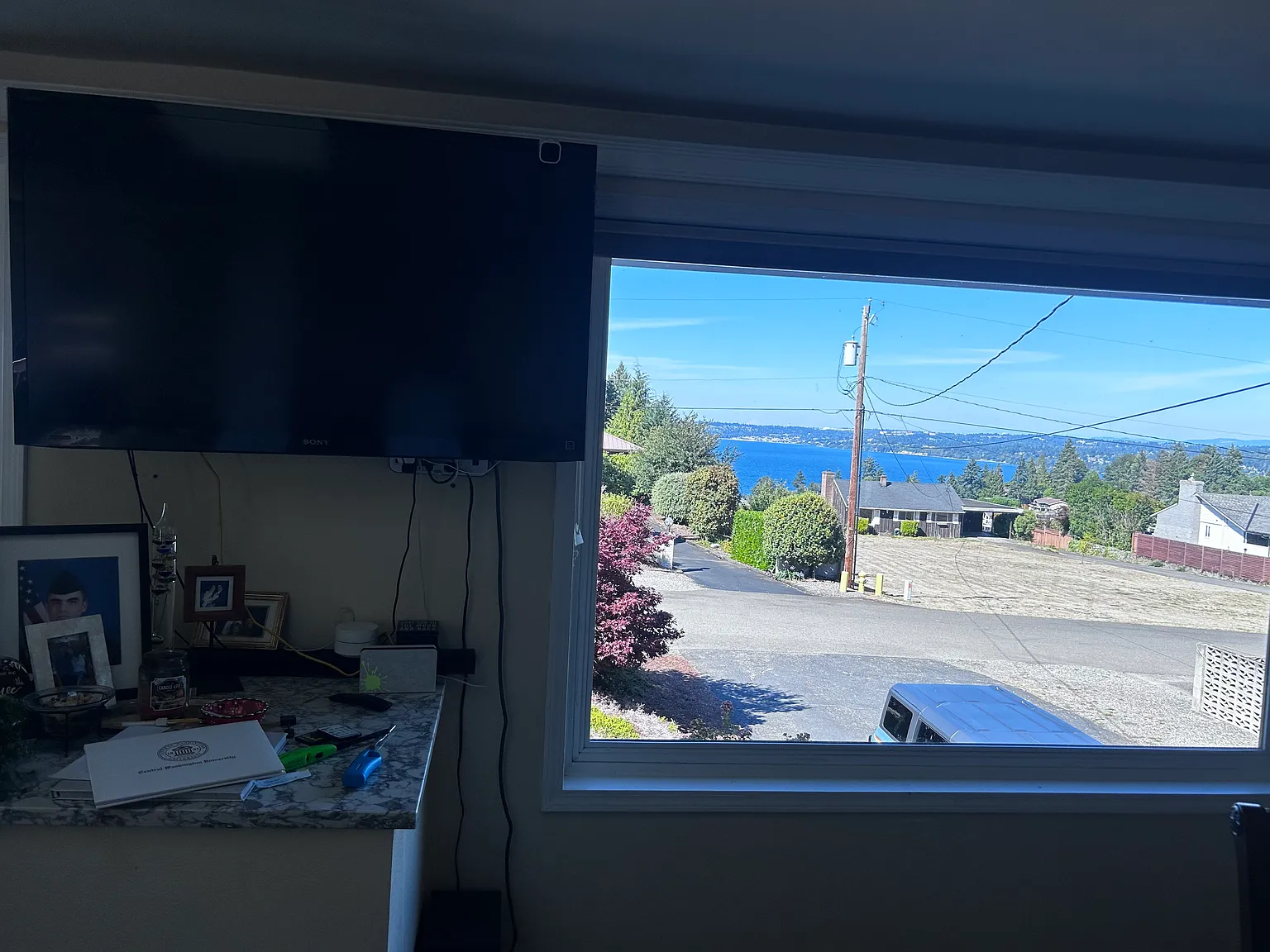 5 bed, 2.5 bath, 3600 sqft, $4,800 — Photo 4
