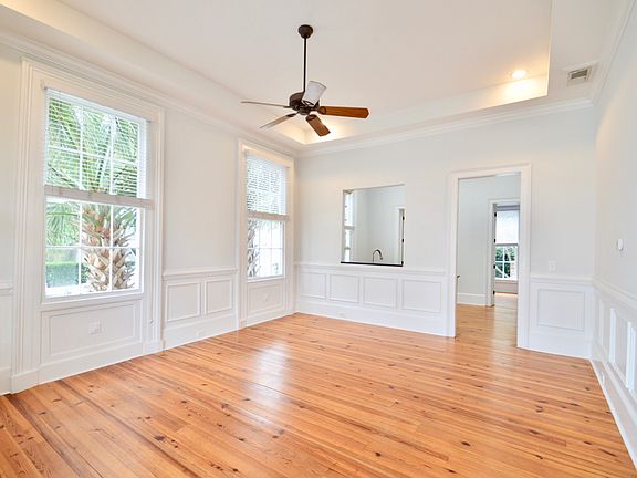 3rd image of 192 Wentworth St APT A