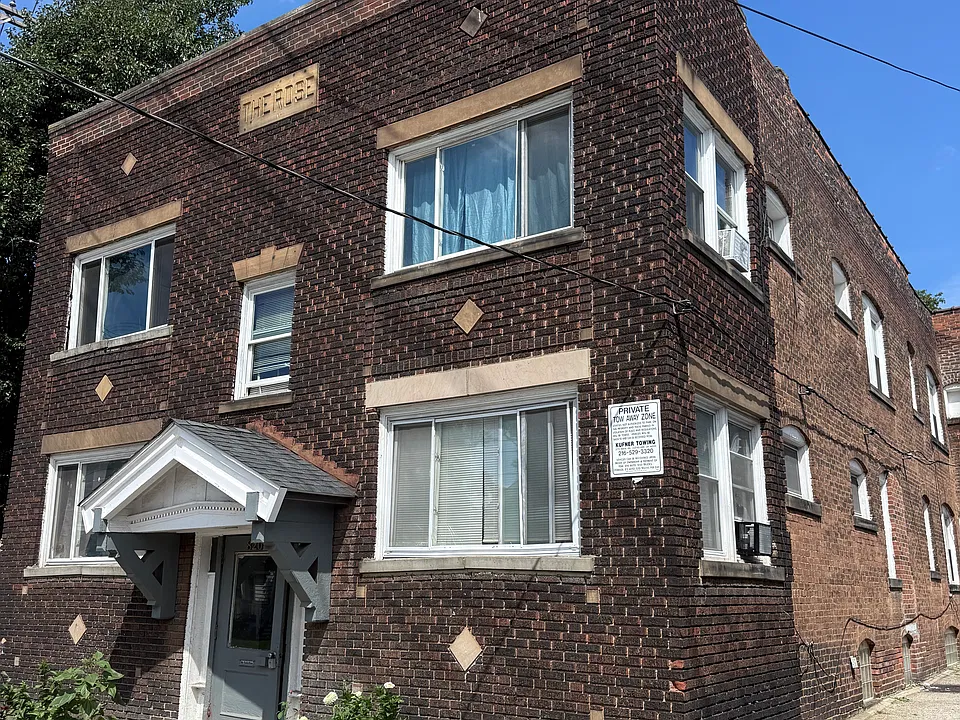 8208 Denison Ave #4
