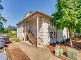 13722 NE Glisan St APT 6, Portland, OR 97230