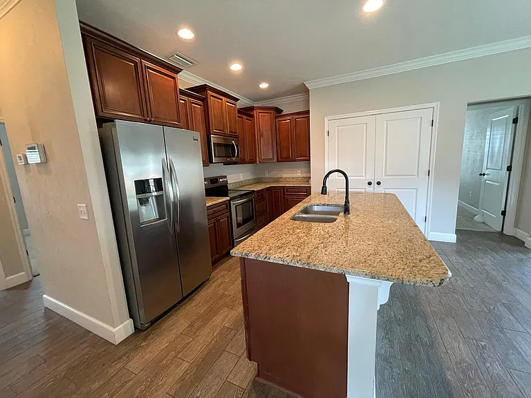 16549 NW 193rd Ter — Photo 4