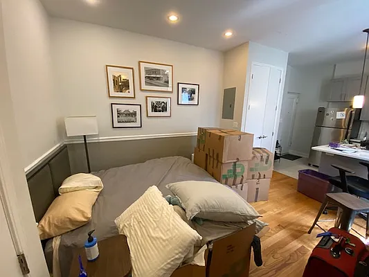 Rented by Mdays Realty | media 27