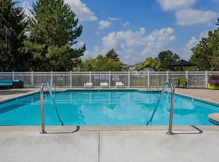 8647 Winchester Dr, Sterling Heights, MI 48313