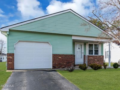 8 Redlands Court, Toms River, NJ, 08757
