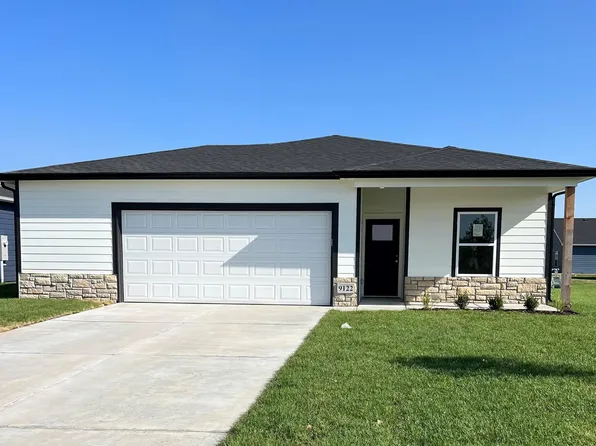 9122 E Hurst St, Wichita, KS 67210