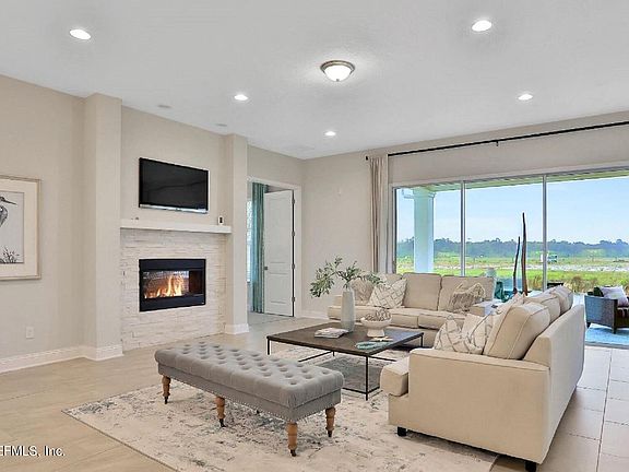 5th image of 84 HOLLY LANDING Way