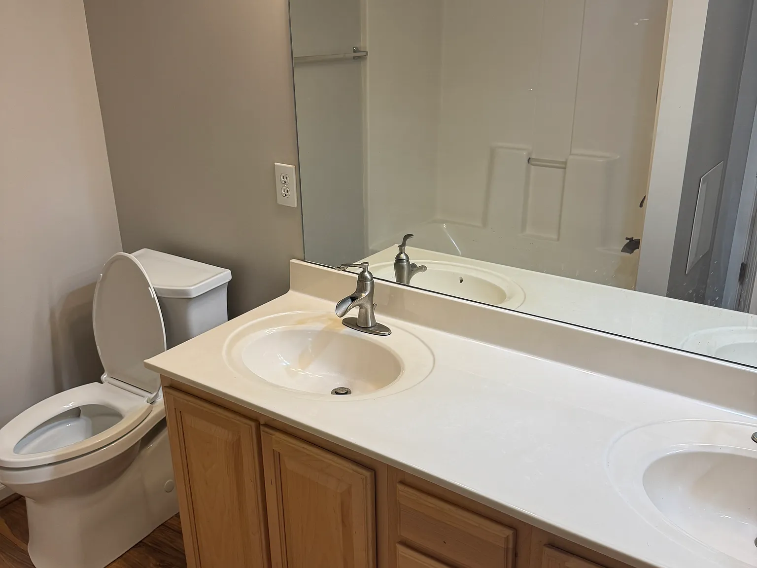 3 bed, 1416 sqft, $1,750 — Photo 2