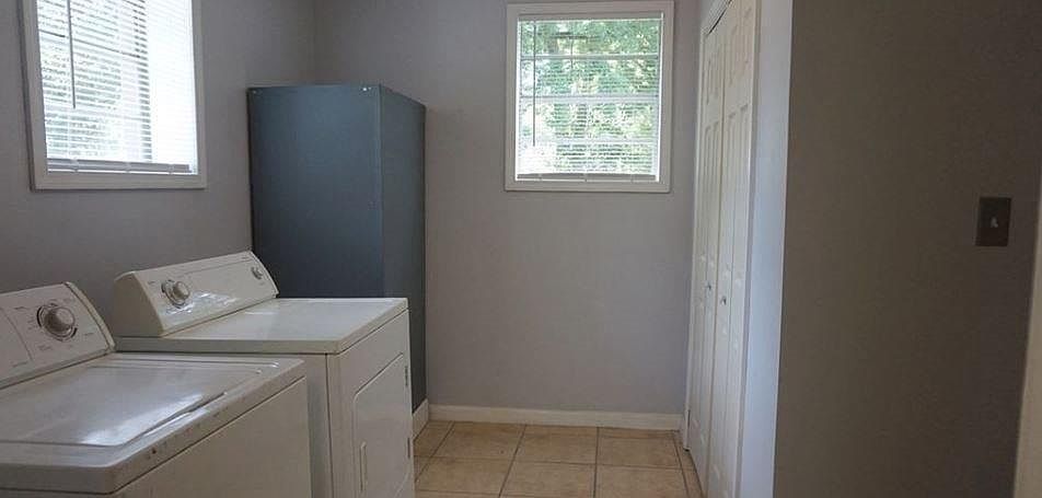 1st image of 4133 17th Ave