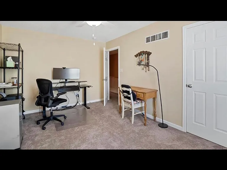 11 Deer Grove Dr — Photo 6