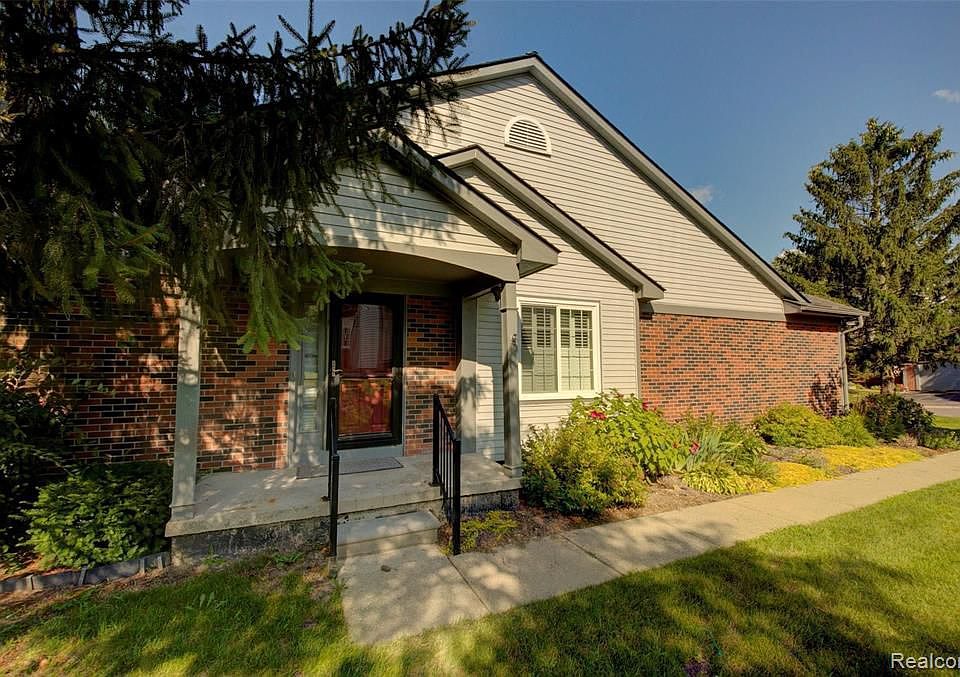1st image of 610 Winwood Cir