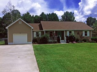 1219 Nine Foot Rd, Newport, NC 28570