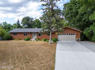 920 Groveland Ave, Crookston, MN 56716