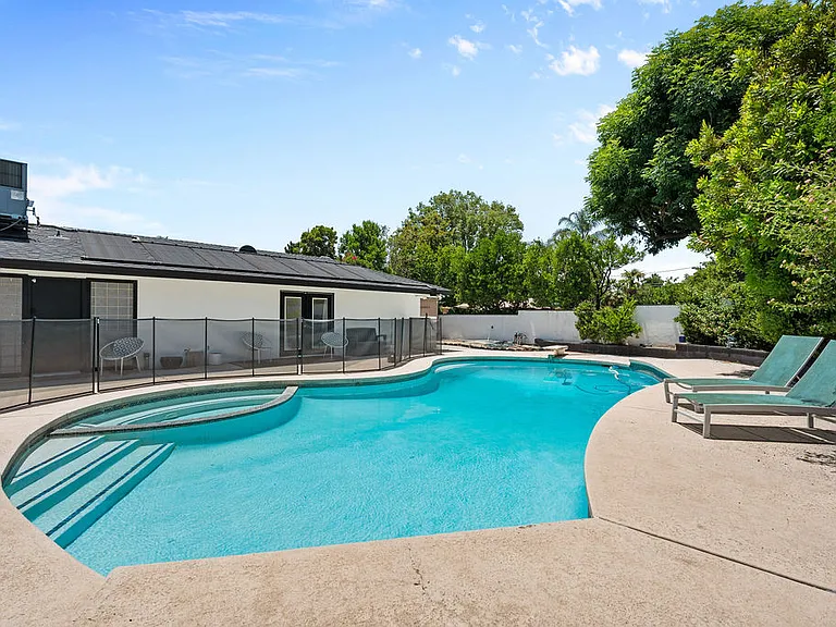 3888 Fremontia Dr — Photo 37