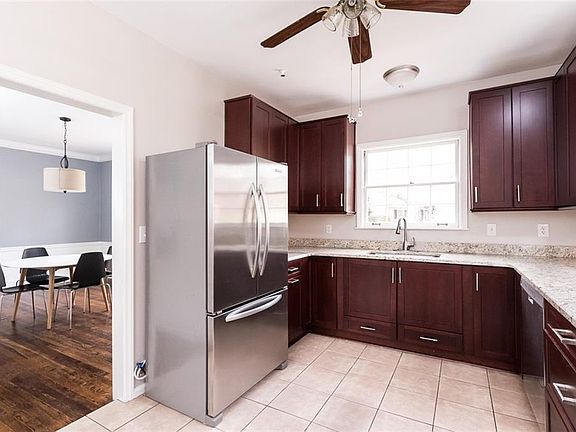 5th image of 132 Garden Ln