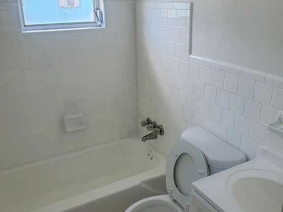 5th image of 1511 N 16th St #B