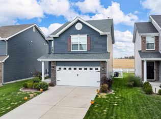326 Charlestowne Place Dr, Saint Charles, MO 63301
