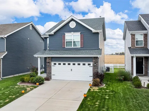 326 Charlestowne Place Dr, Saint Charles, MO 63301