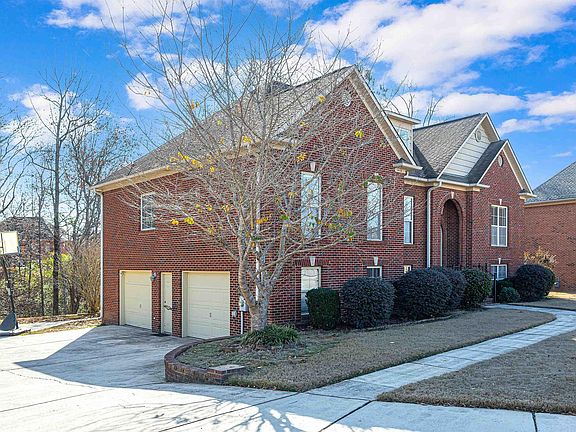 3rd image of 4413 Longwood Dr