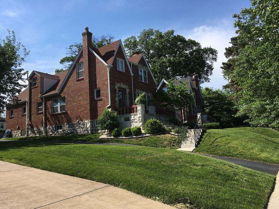 1st image of 2115 Saint Clair Ave