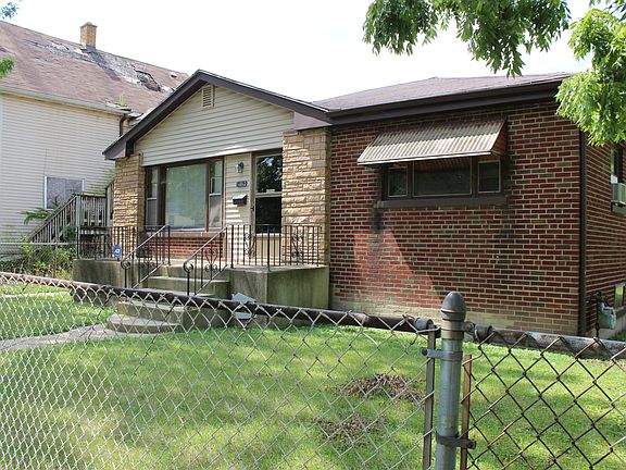 3rd image of 14842 Marshfield Ave