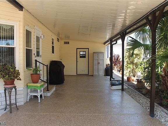 3rd image of 4940 Pinfish Ln