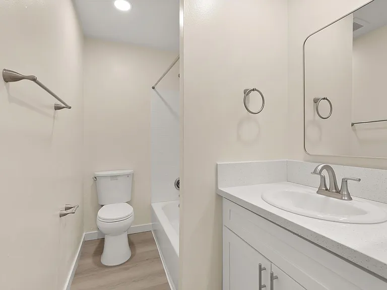 Concorde Apartments - Riverside, CA — Photo 20