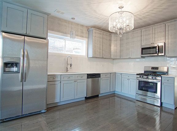 5th image of 2529 S 56th Ct