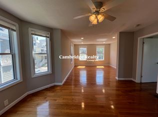 15 Hudson St #2R, Somerville, MA 02143