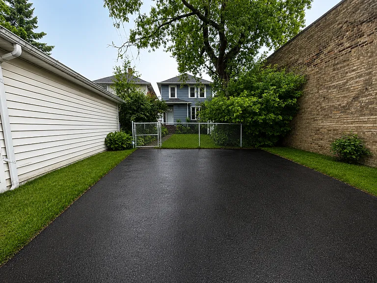 3022 Restormel St — Photo 13