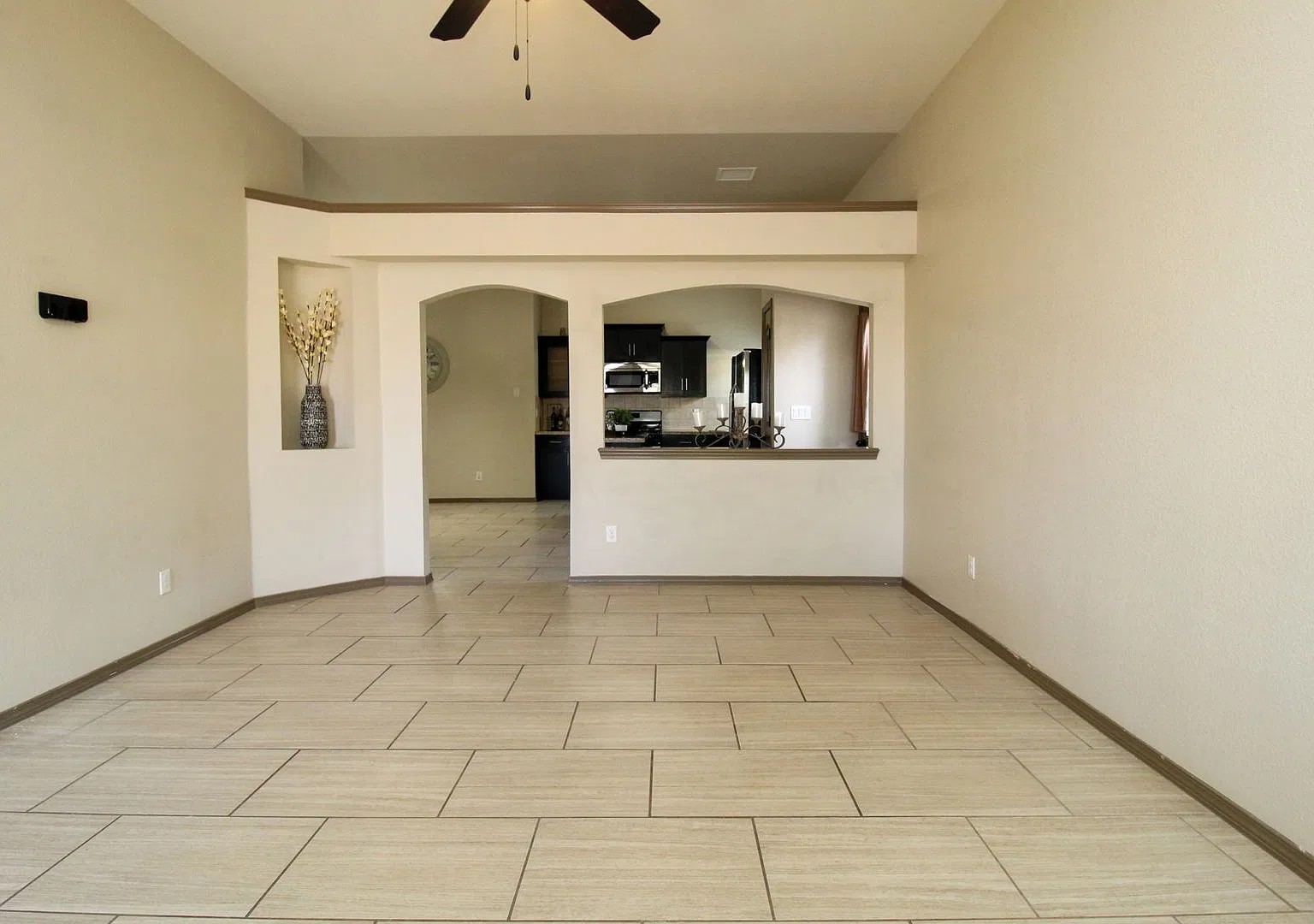 12753 Maria L Fernandez 4 Bedroom — Photo 3
