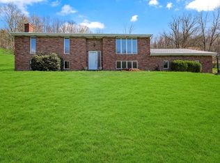 601 Munntown Rd, Finleyville, PA 15332