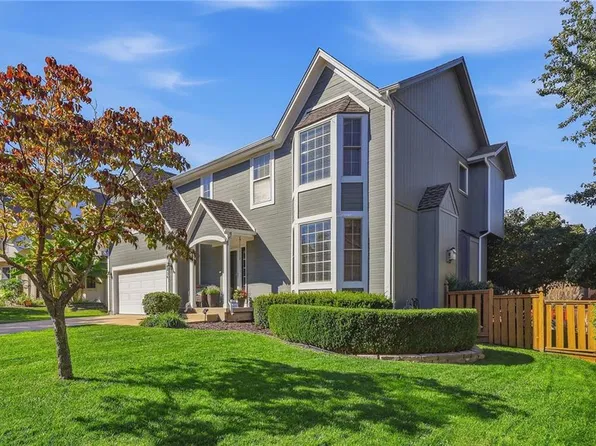 15836 W 153rd Ter, Olathe, KS 66062