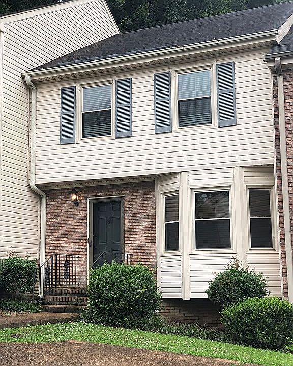 1st image of 211 Hillsboro Cir