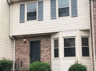211 Hillsboro Cir, Florence, AL 35630