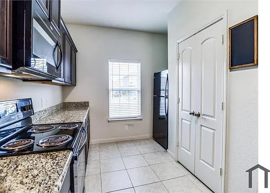 117 Aaron St — Photo 15
